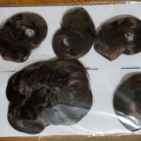 NWT Toni Brattin 5-Piece Curl Hair Topper Extension w/Hair Spray - Picture 4 of 5